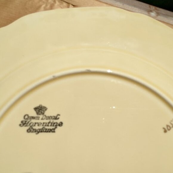 Vintage Crown Ducal Florentine Gold Band 2057 Dinner Plates – c 1950s/1960s - Picture 8 of 9